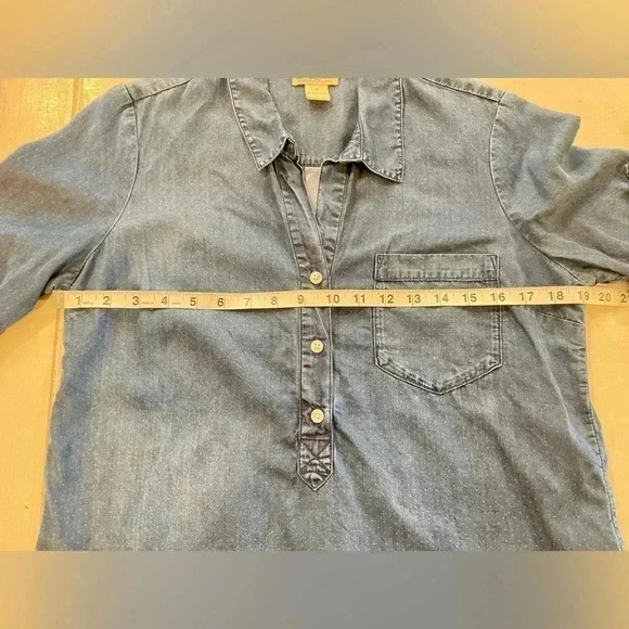 Lucky Brand Charleigh Polka Dot Denim Chambray Shirt SZ M - Picture 6 of 10